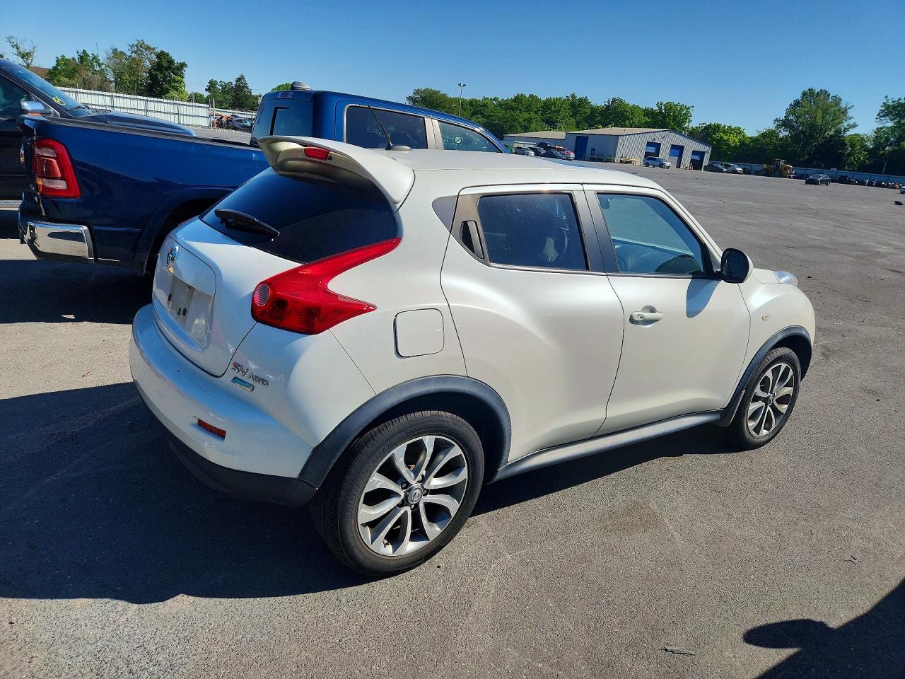 Nissan JUKE S
