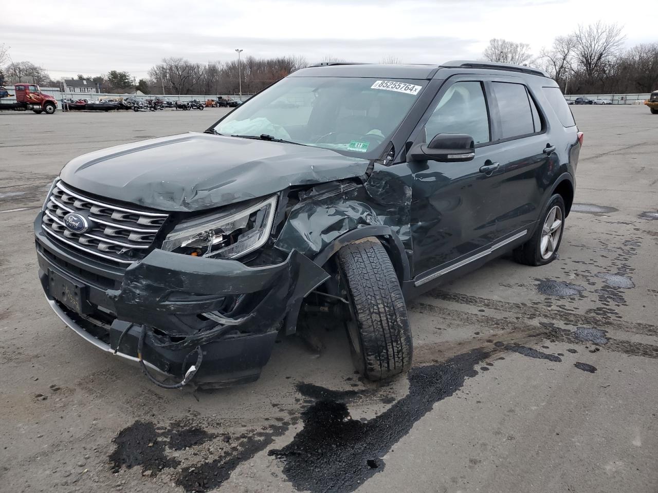 Salvage Ford Explorer Image
