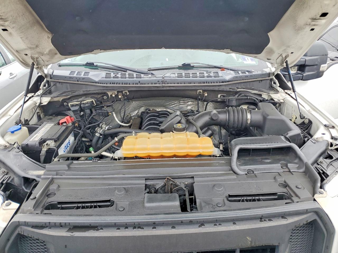 Ford F-150 Super Cab