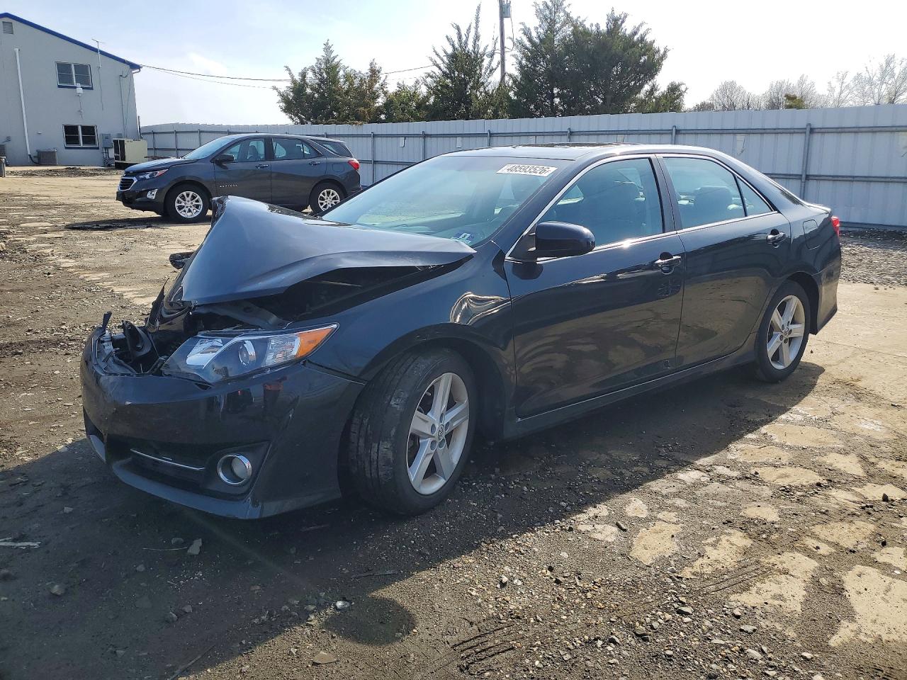 Salvage Toyota Camry Image