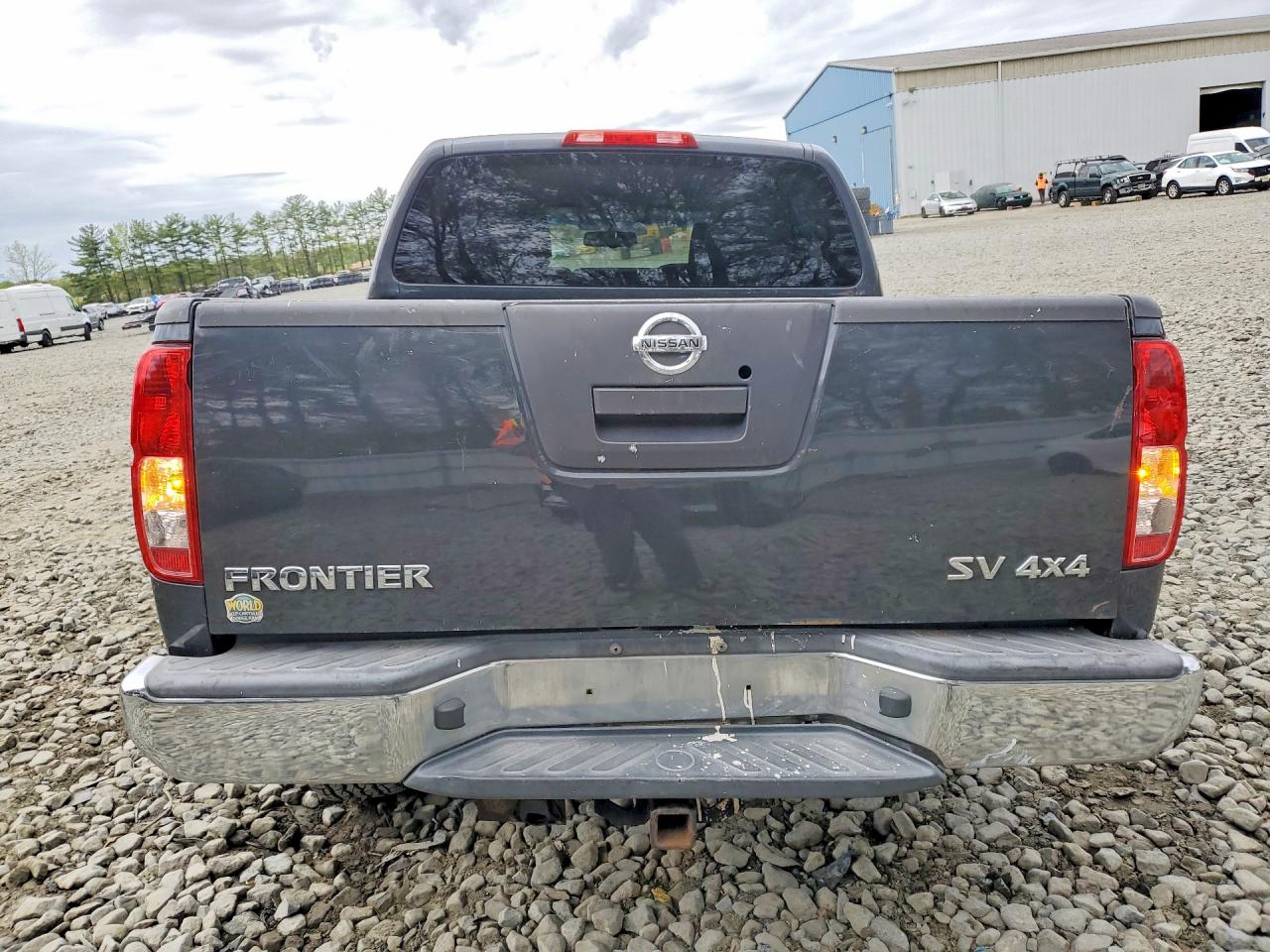 Nissan Frontier S