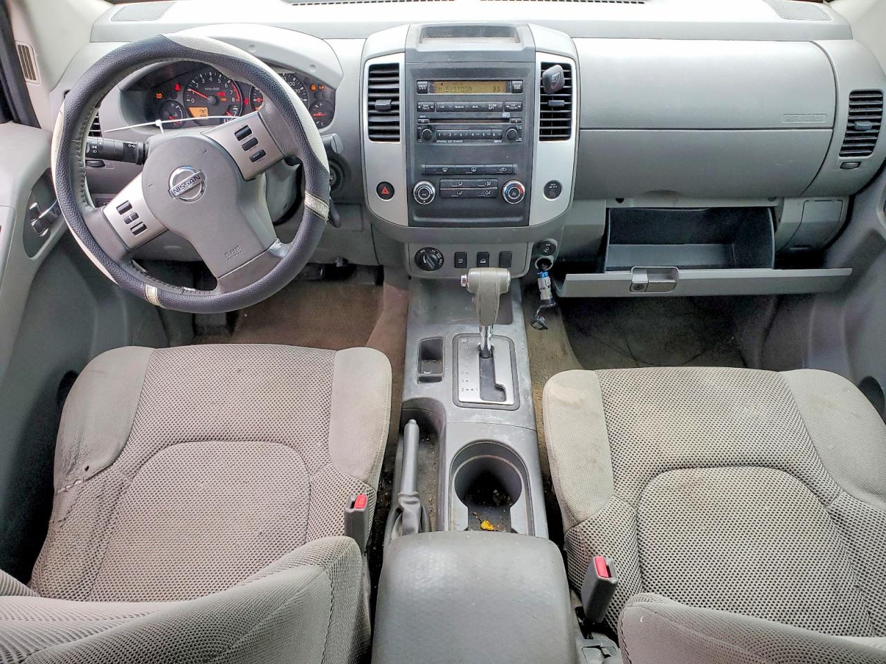 Nissan Frontier S