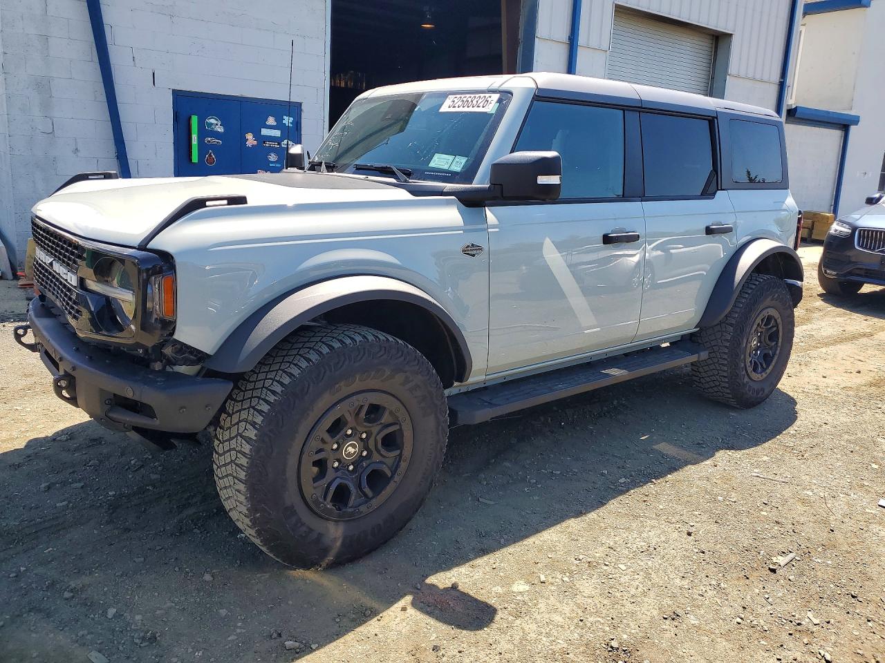 Salvage Ford Bronco Image