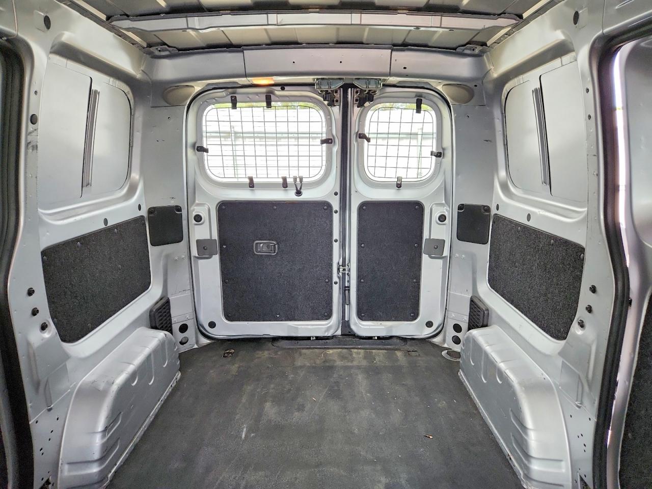 Chevrolet Express Lt