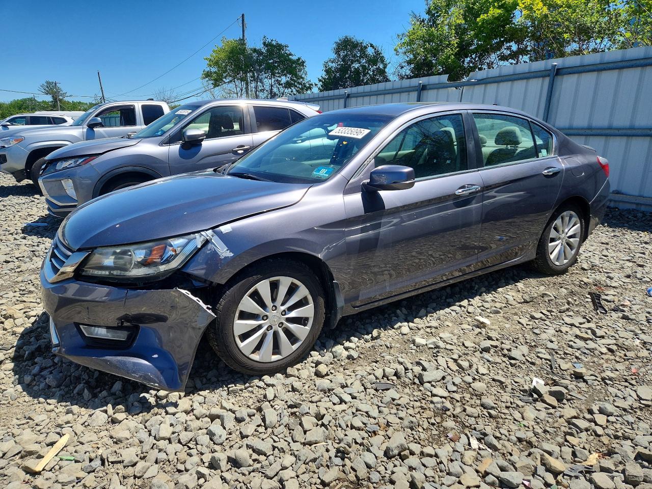 Salvage Honda Accord Image
