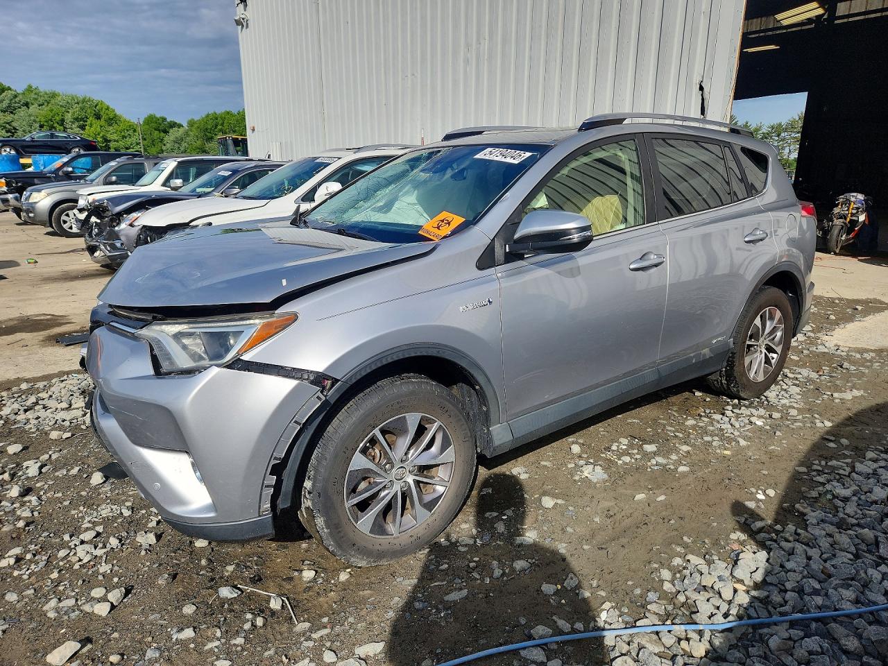 Salvage Toyota RAV4 Image