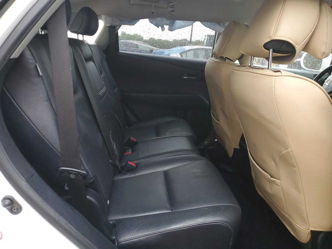 Lexus RX Base