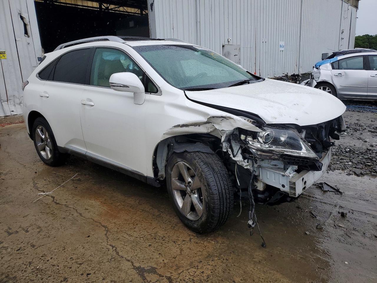 Lexus RX Base