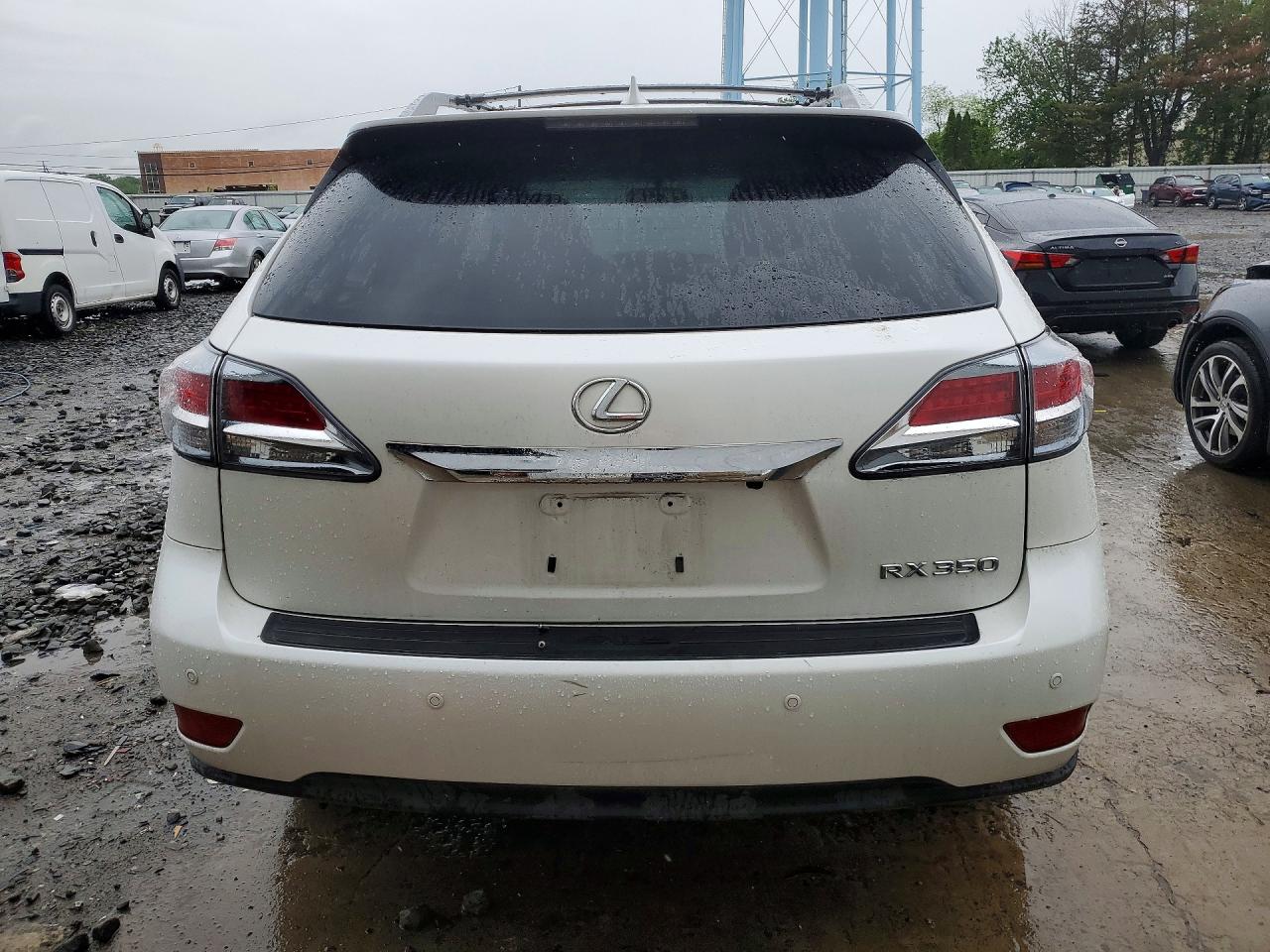 Lexus RX Base