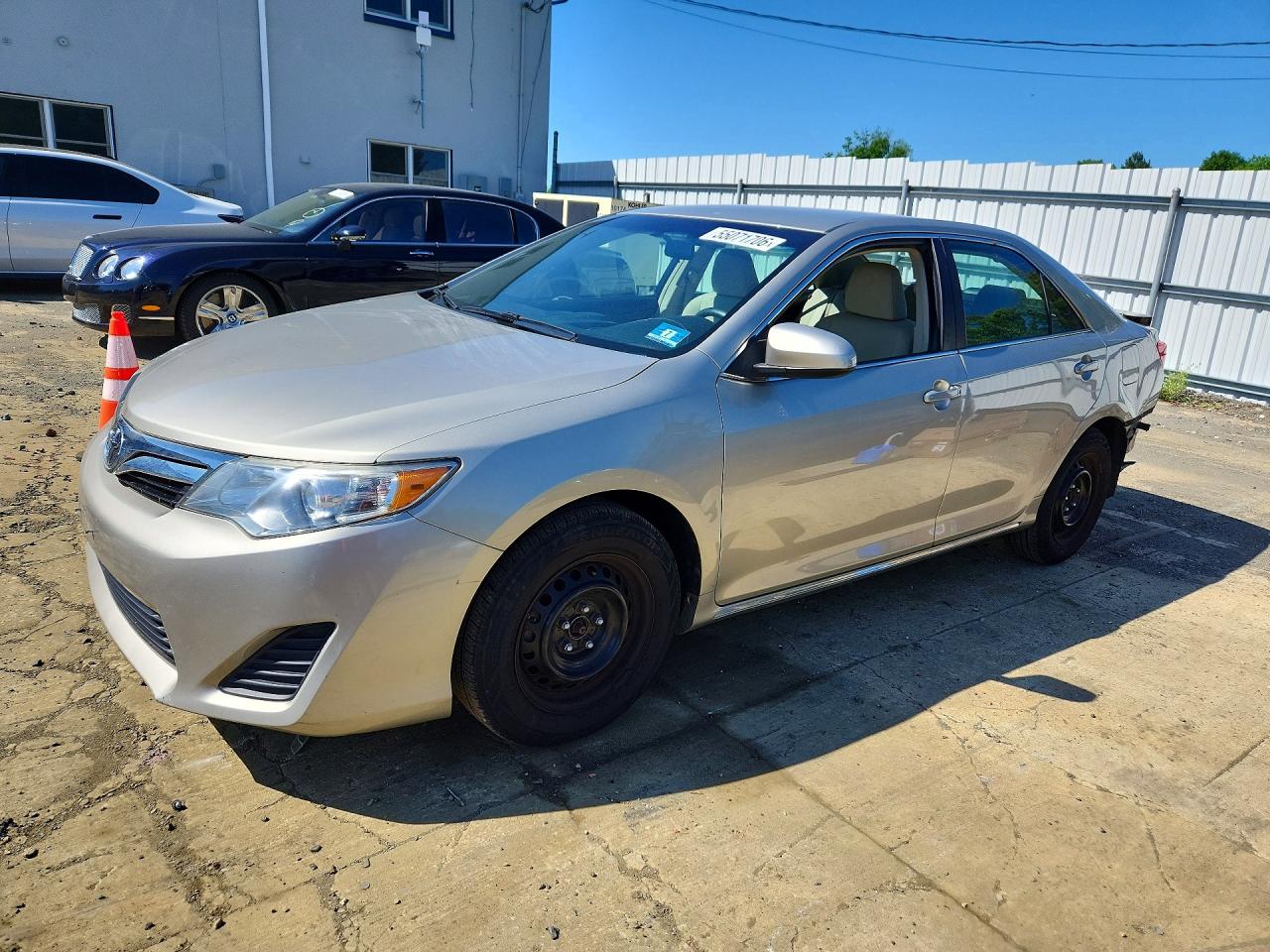 Salvage Toyota Camry Image