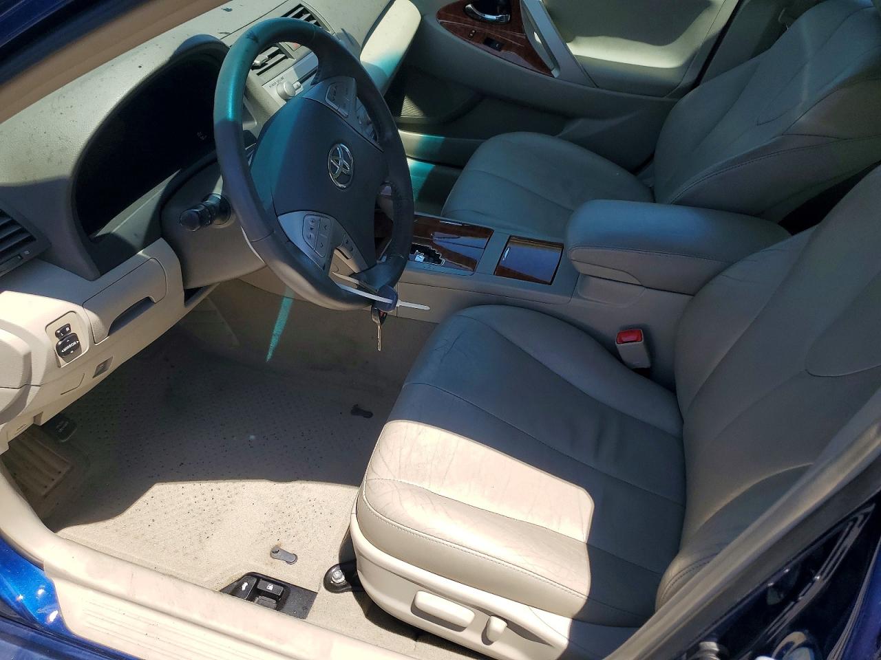 Toyota Camry Xle