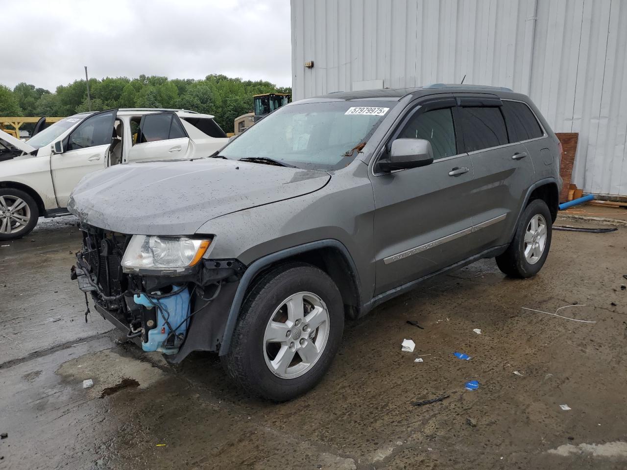 Salvage Jeep Grand Cherokee Image