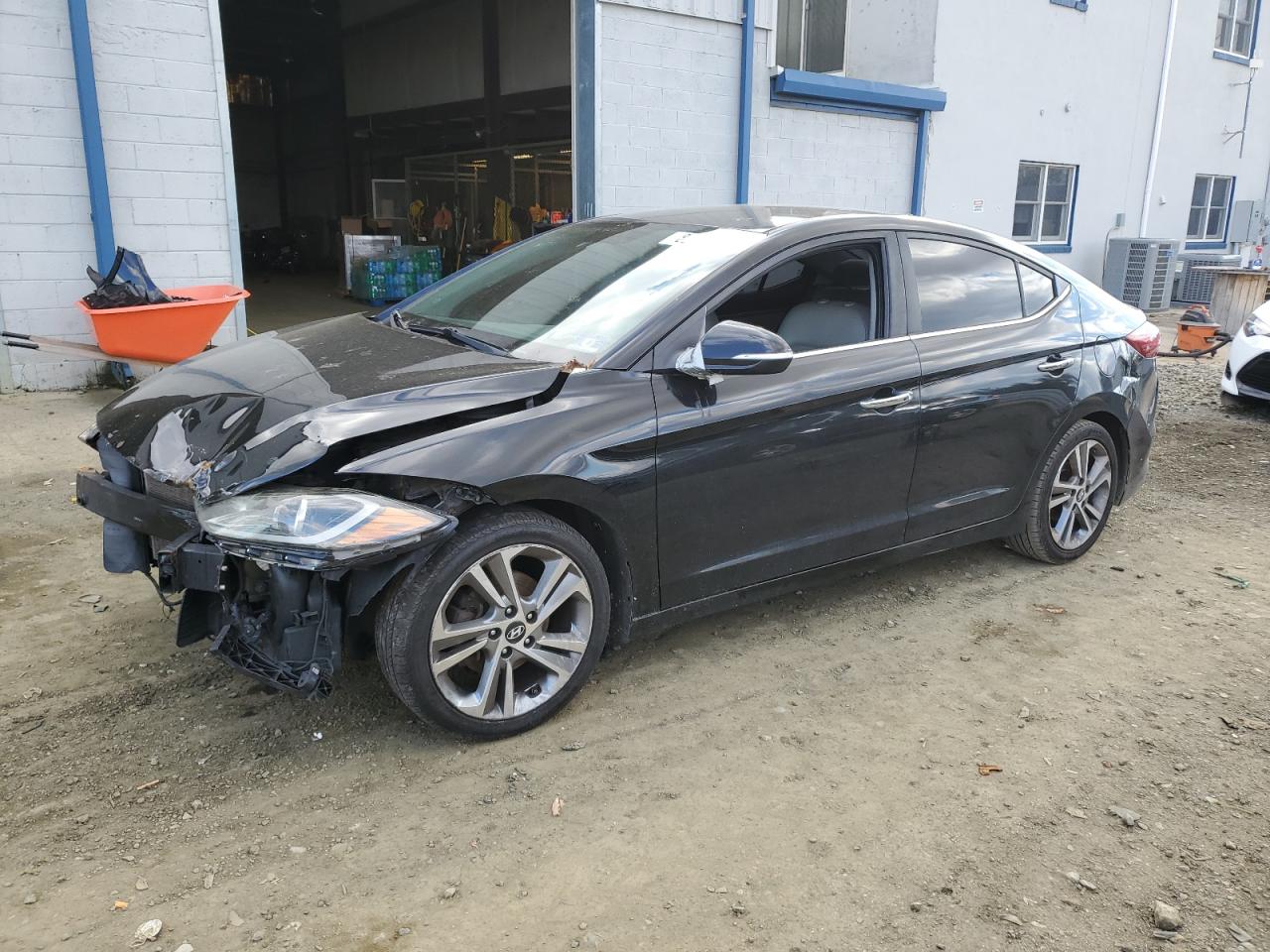 Salvage Hyundai ELANTRA Image