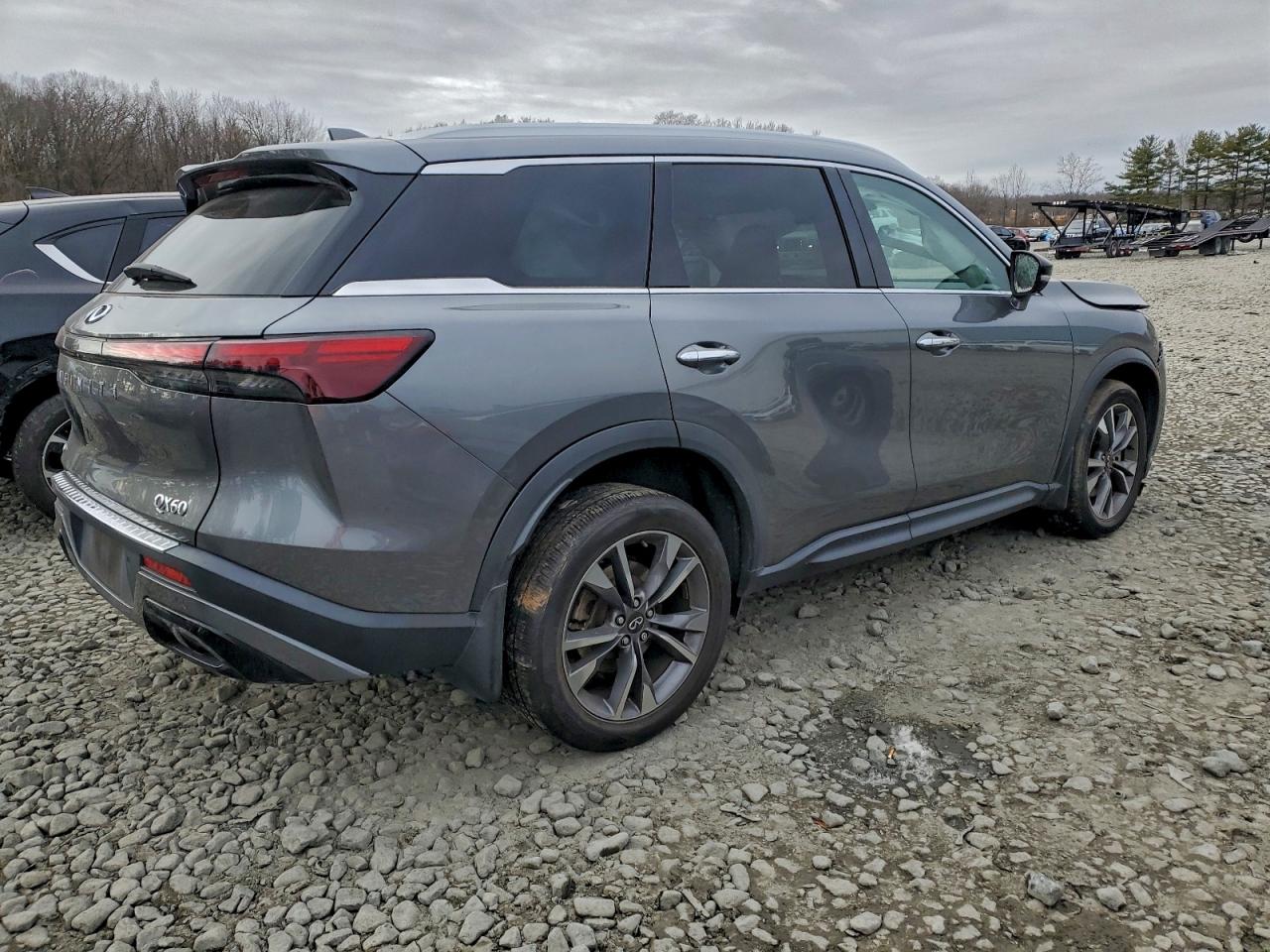 INFINITI Qx Luxe