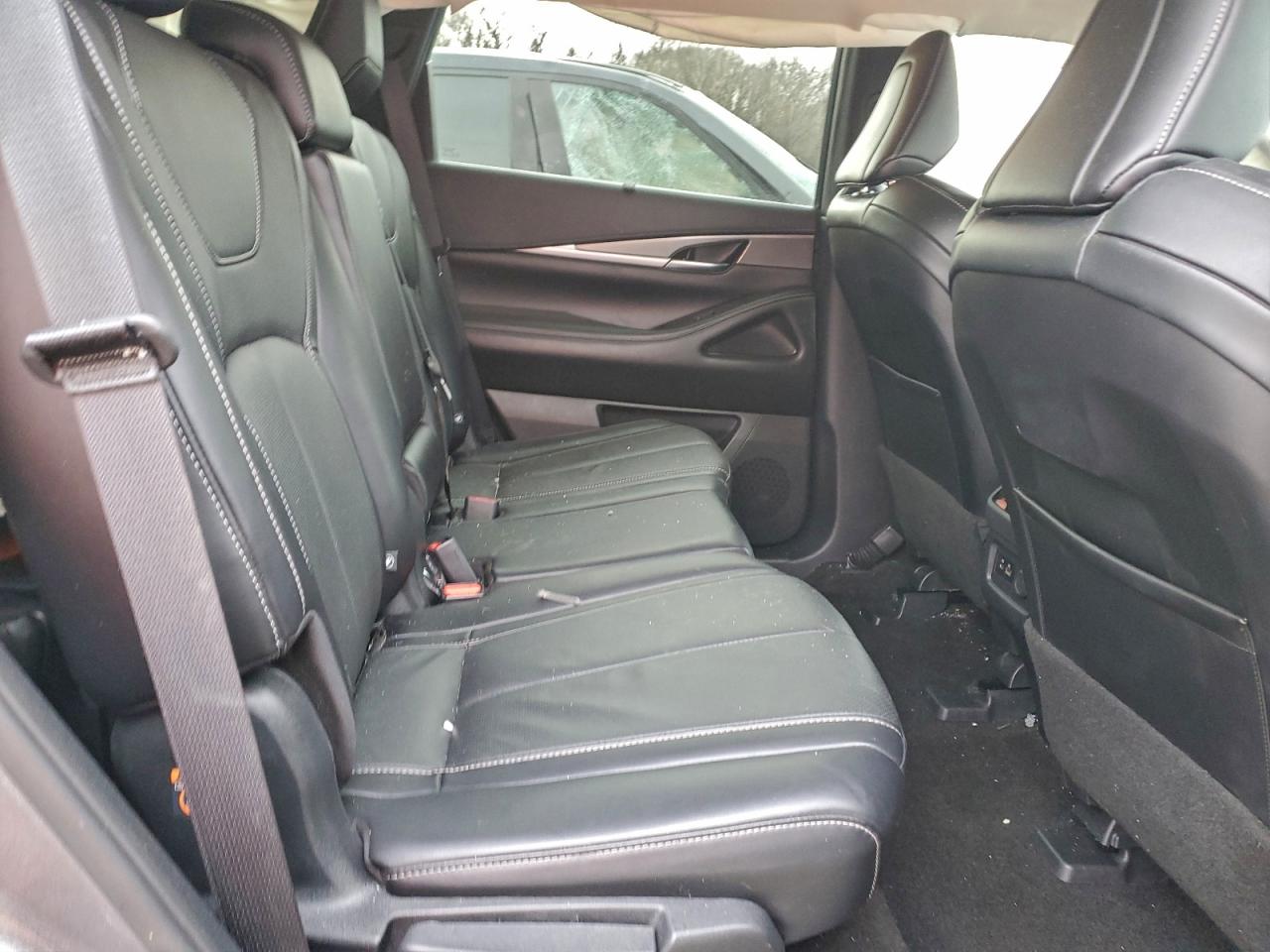 INFINITI Qx Luxe