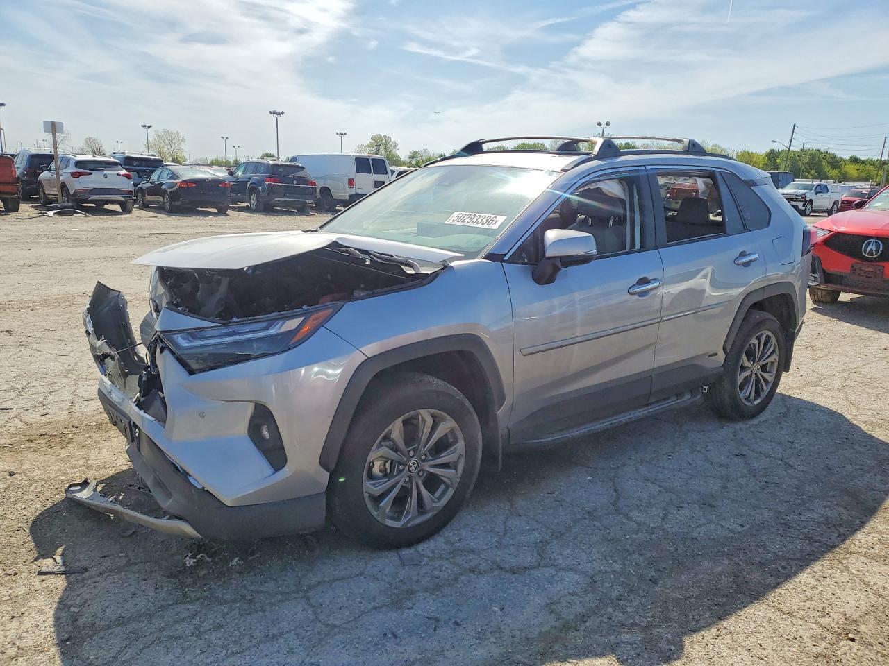 Salvage Toyota RAV4 Image