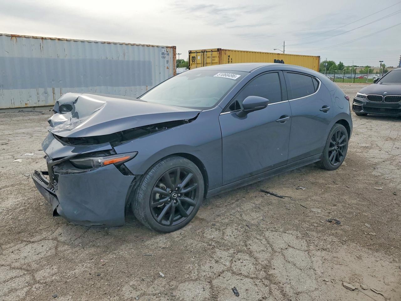Salvage Mazda 3 Image