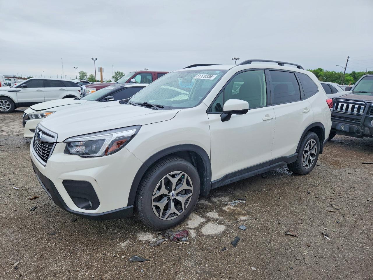 Salvage Subaru Forester Image