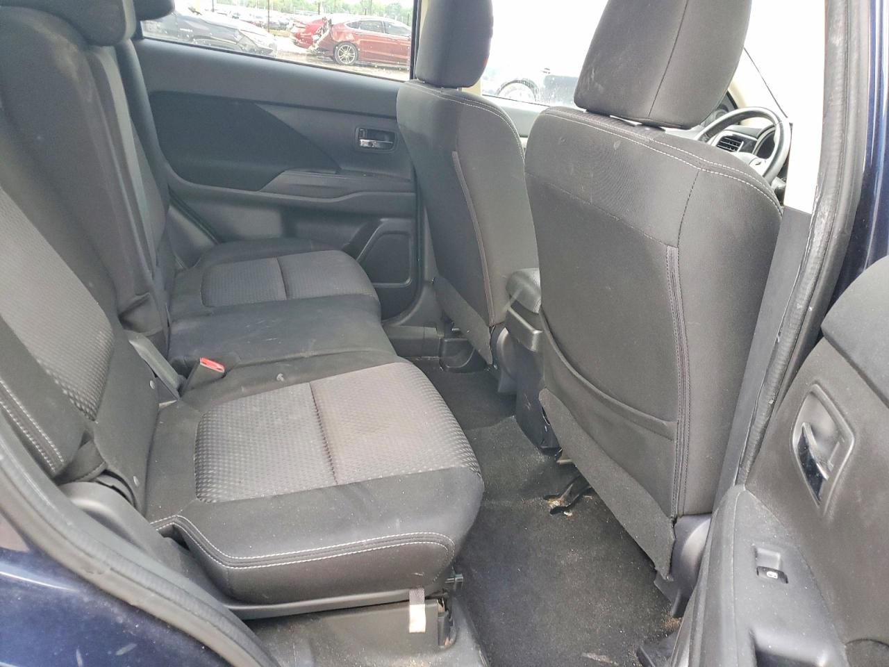 Mitsubishi Outlander Se