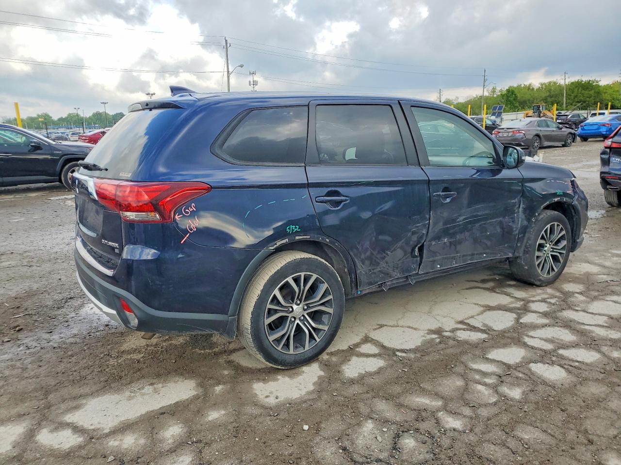Mitsubishi Outlander Se