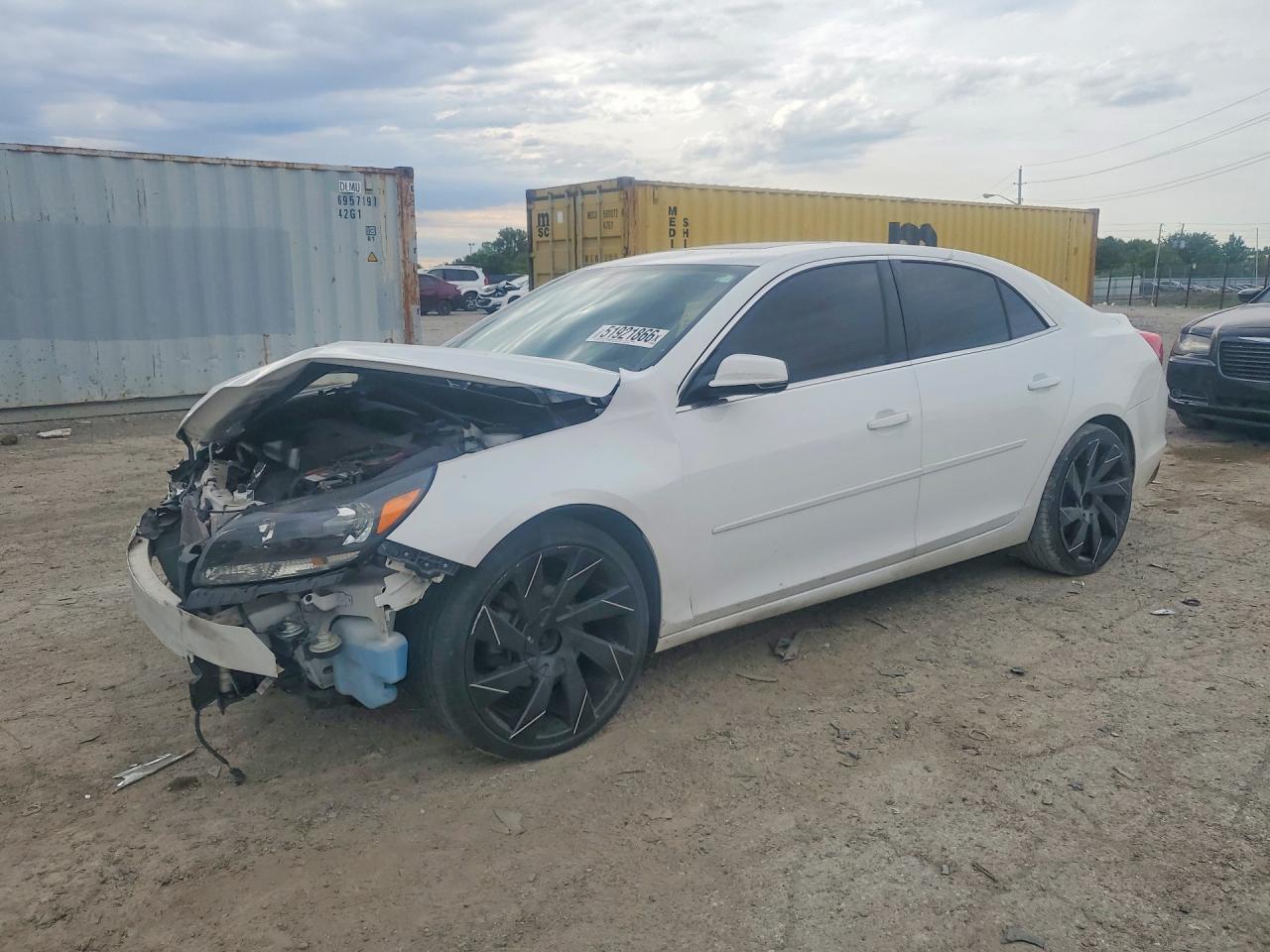 Salvage Chevrolet Malibu Image