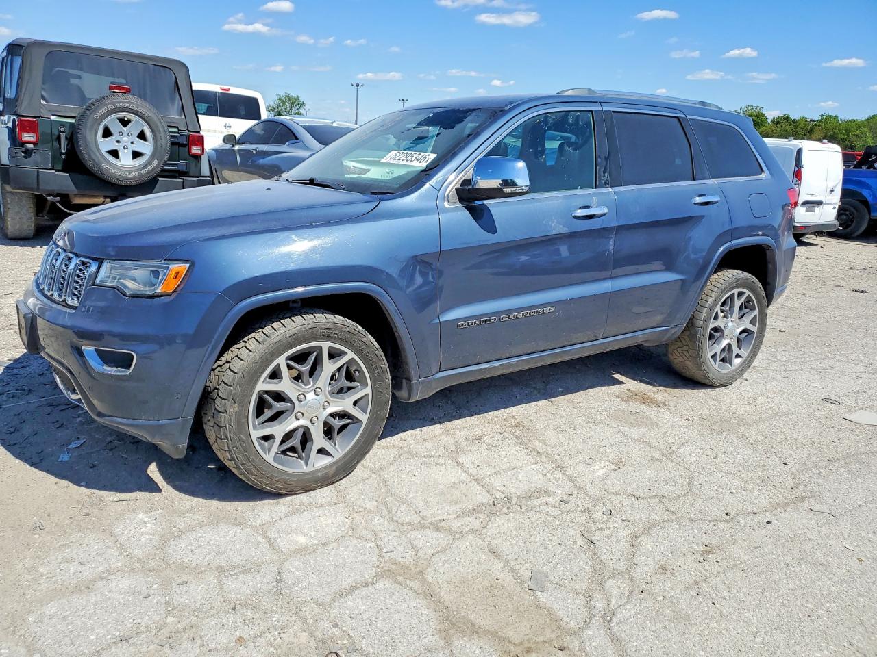 Salvage Jeep Cherokee Image