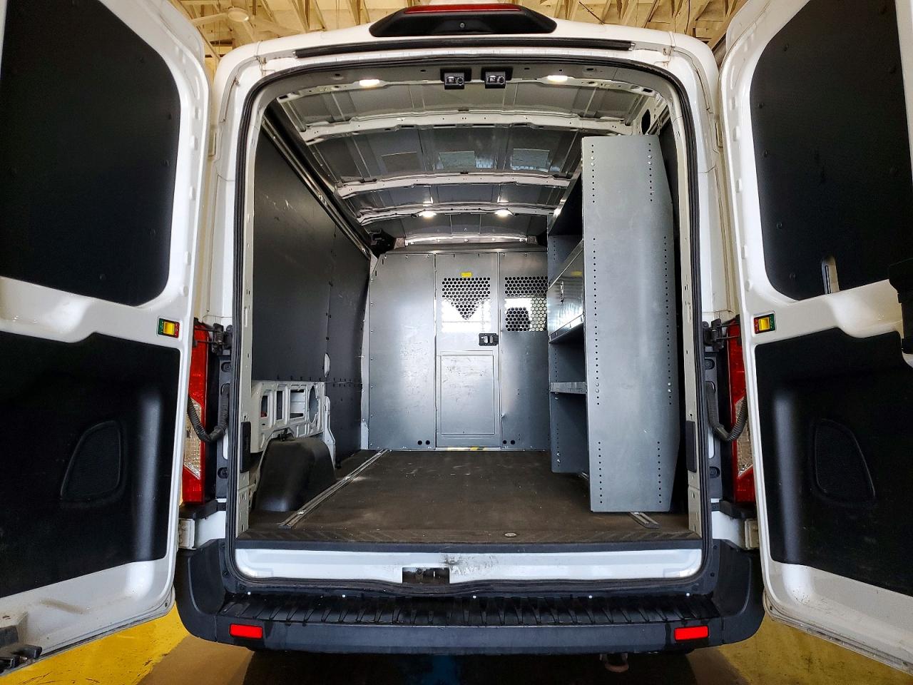 Ford Transit T-250