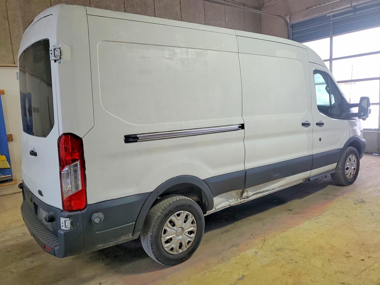 Ford Transit T-250