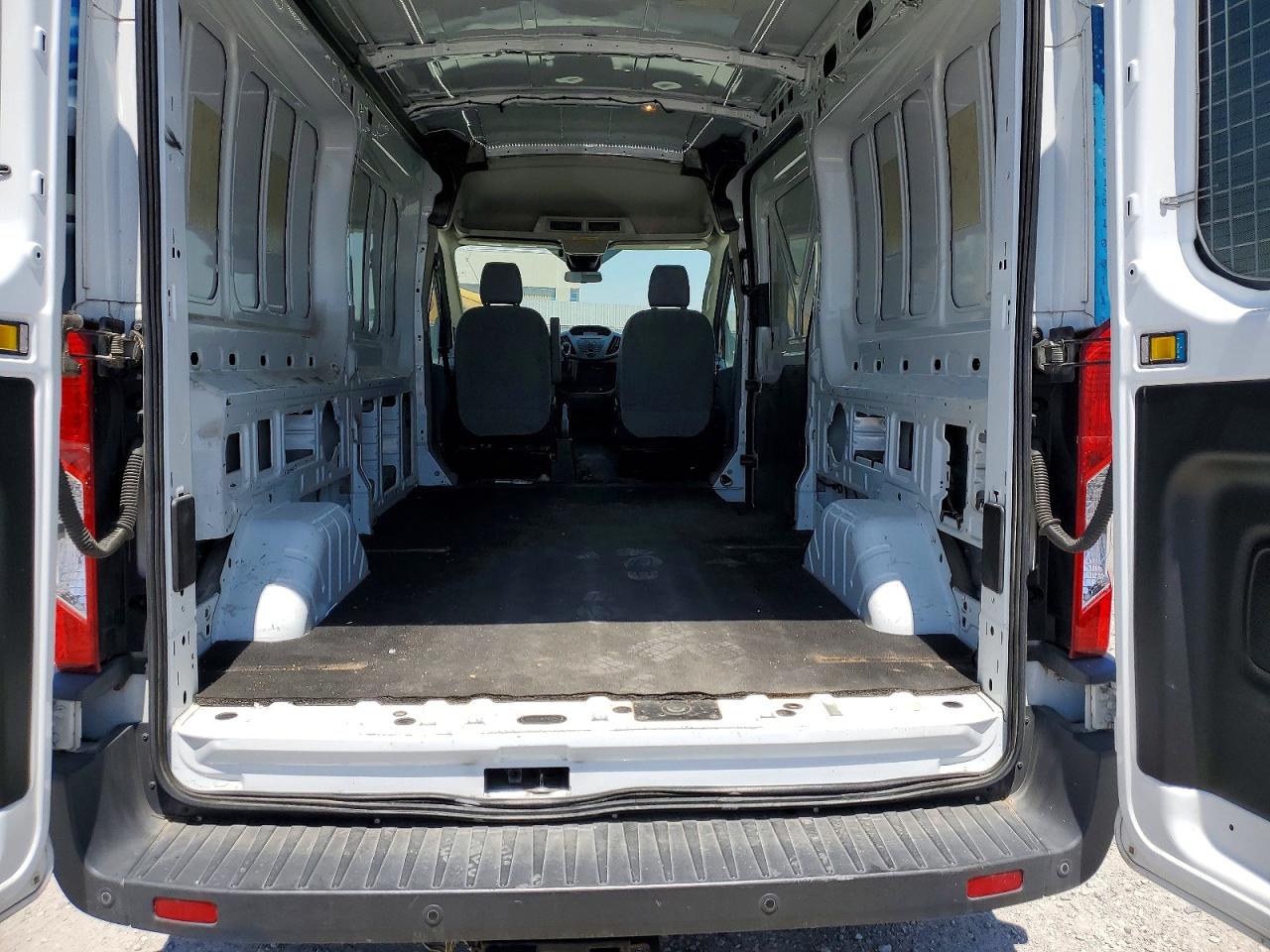 Ford Transit T-250