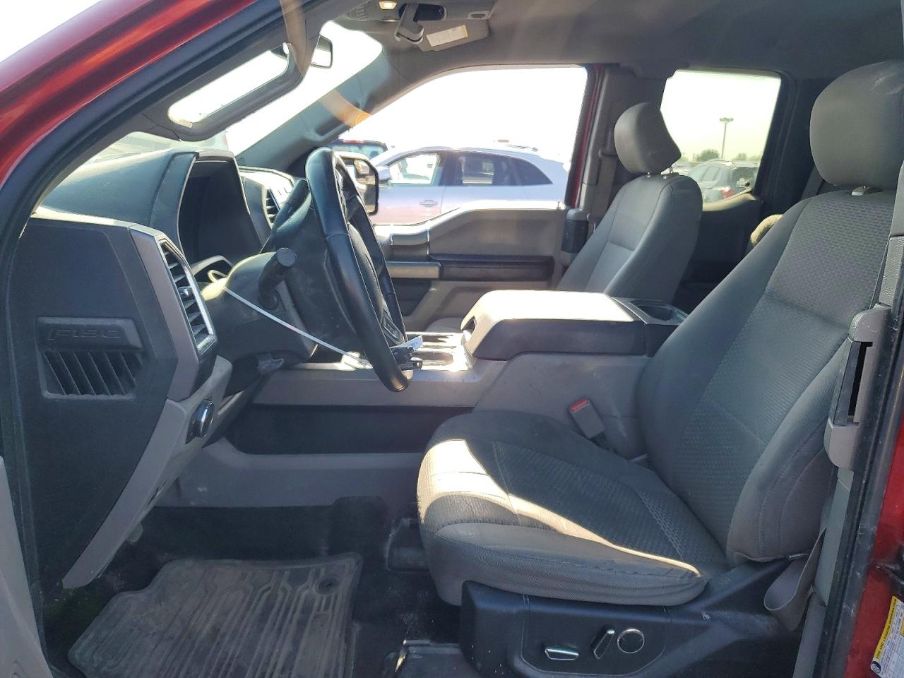 Ford F-150 Super Cab