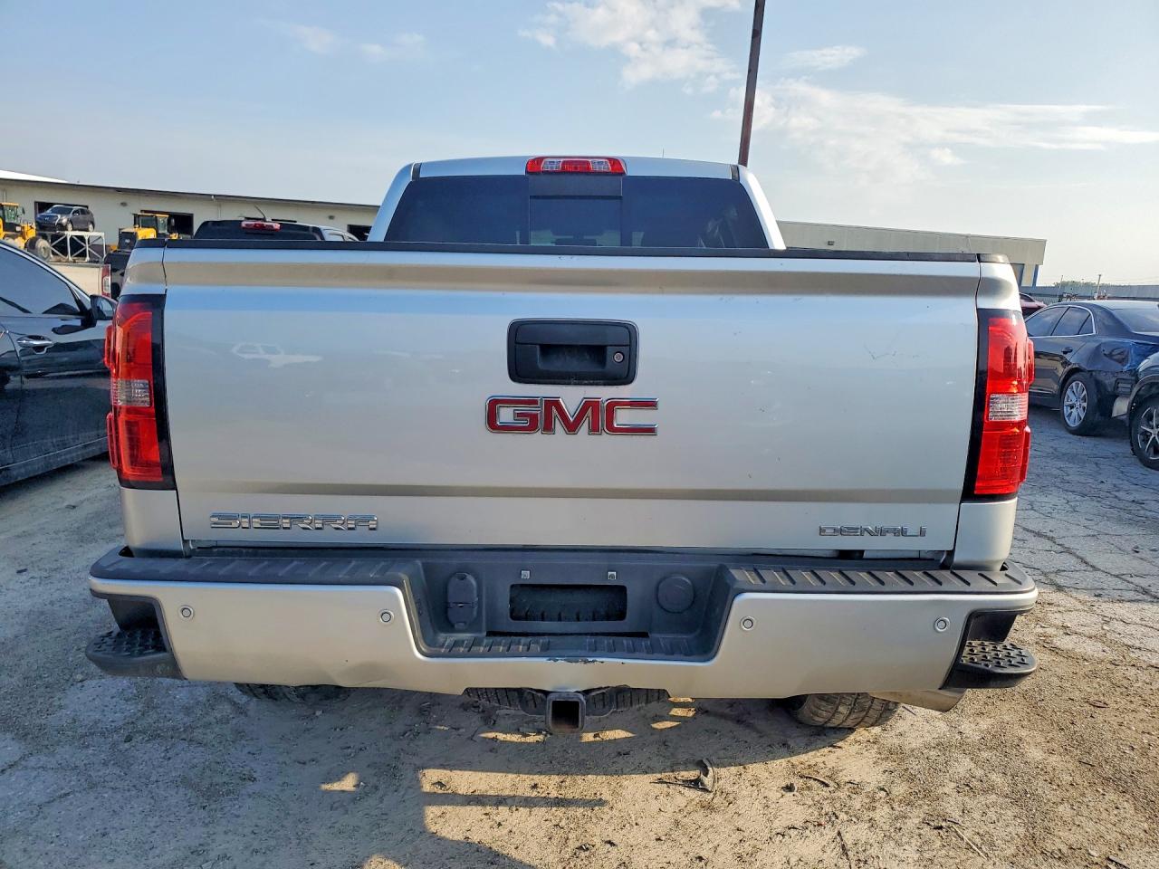 GMC Sierra K1500 Denali