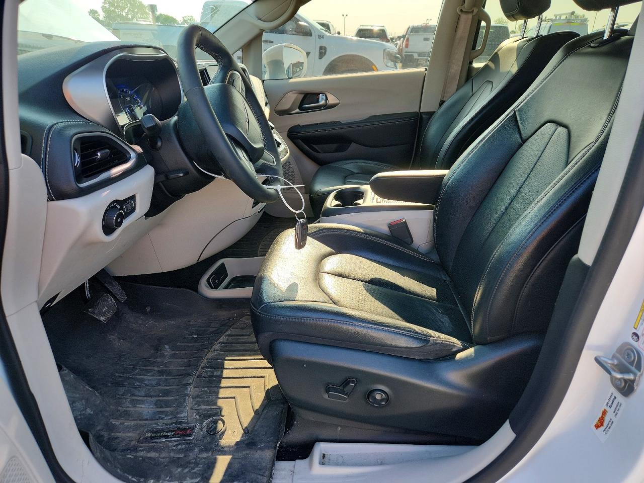 Chrysler Pacifica Touring L