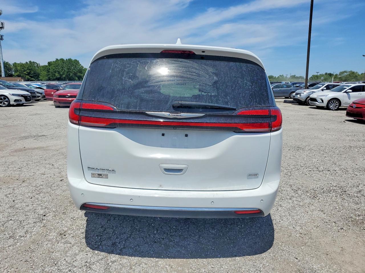 Chrysler Pacifica Touring L