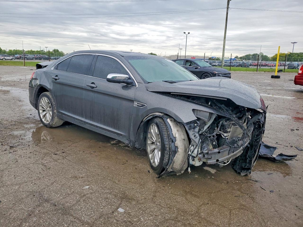 Ford Taurus Limited