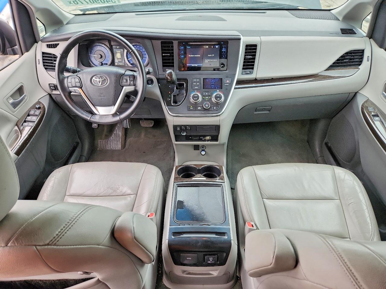 Toyota Sienna Xle Premium 7-passenger