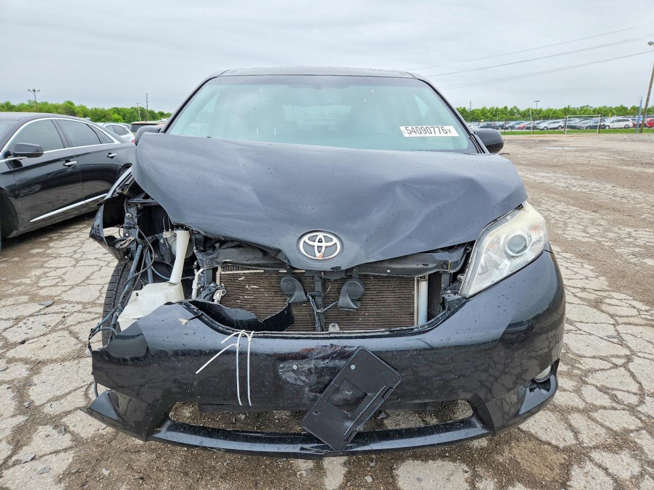 Toyota Sienna Xle Premium 7-passenger