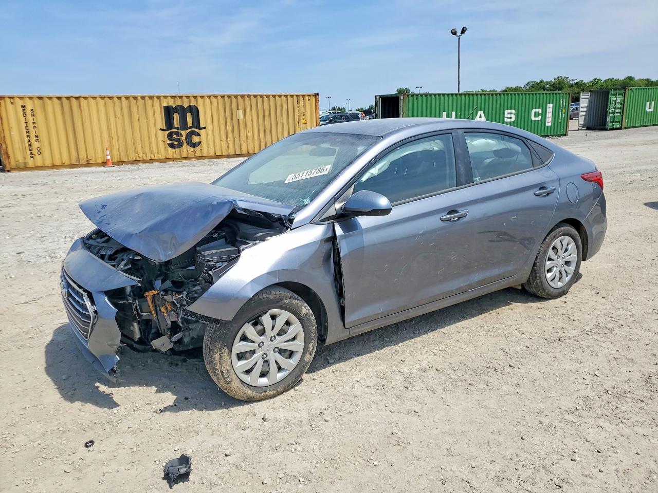 Salvage Hyundai ACCENT Image
