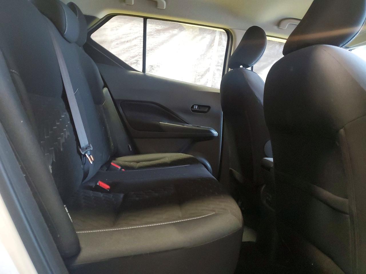 Nissan Kicks S