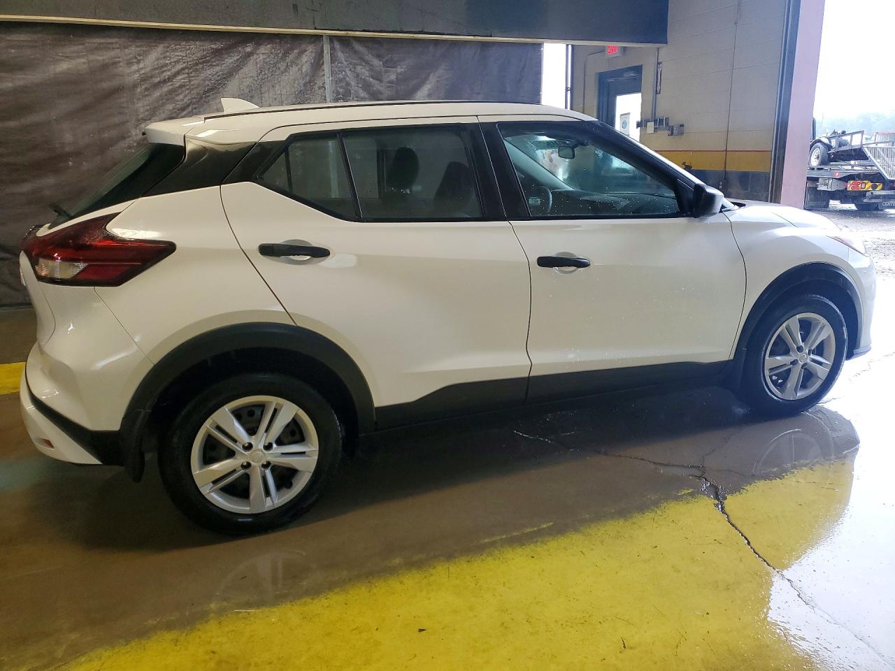 Nissan Kicks S