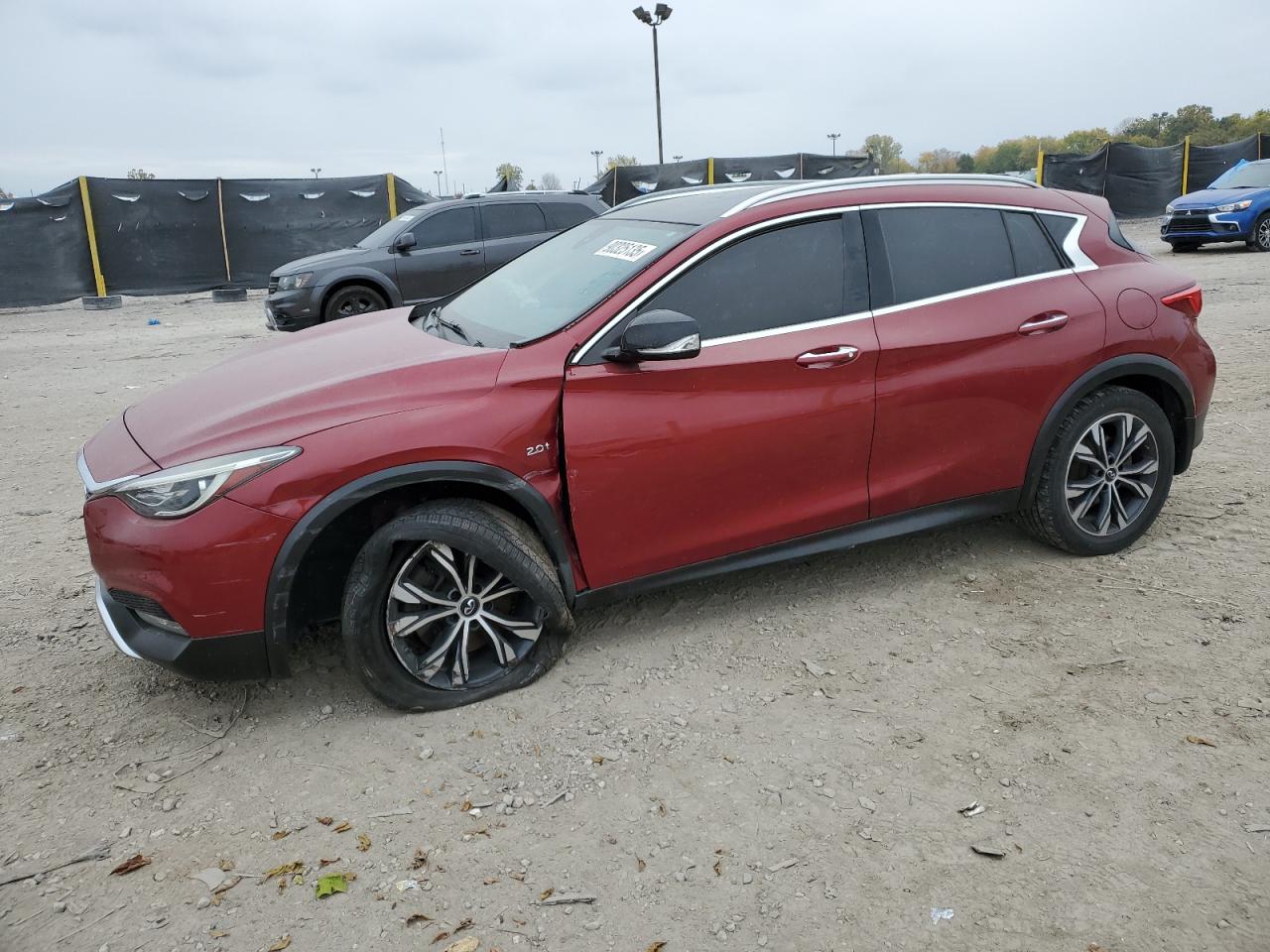 Salvage INFINITI Qx Image