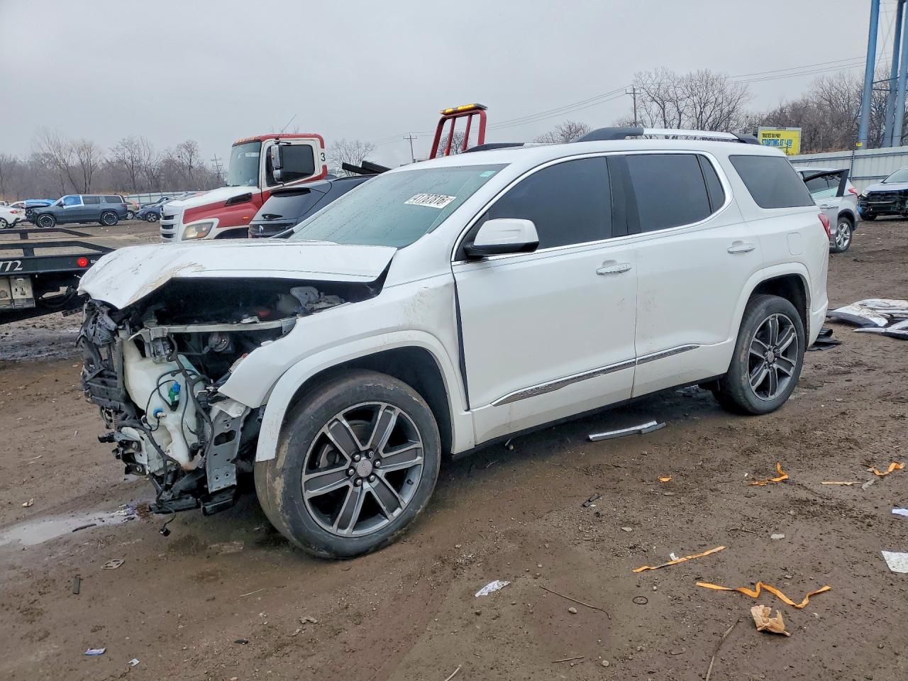 Salvage GMC Acadia Image