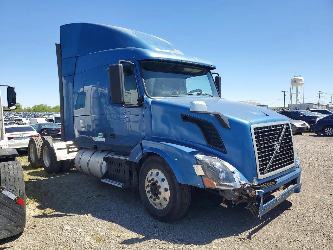 Salvage Volvo Vn Image