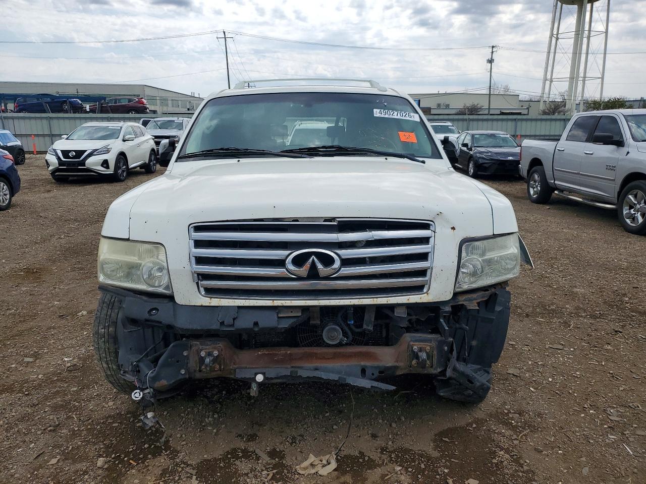 INFINITI Qx Base