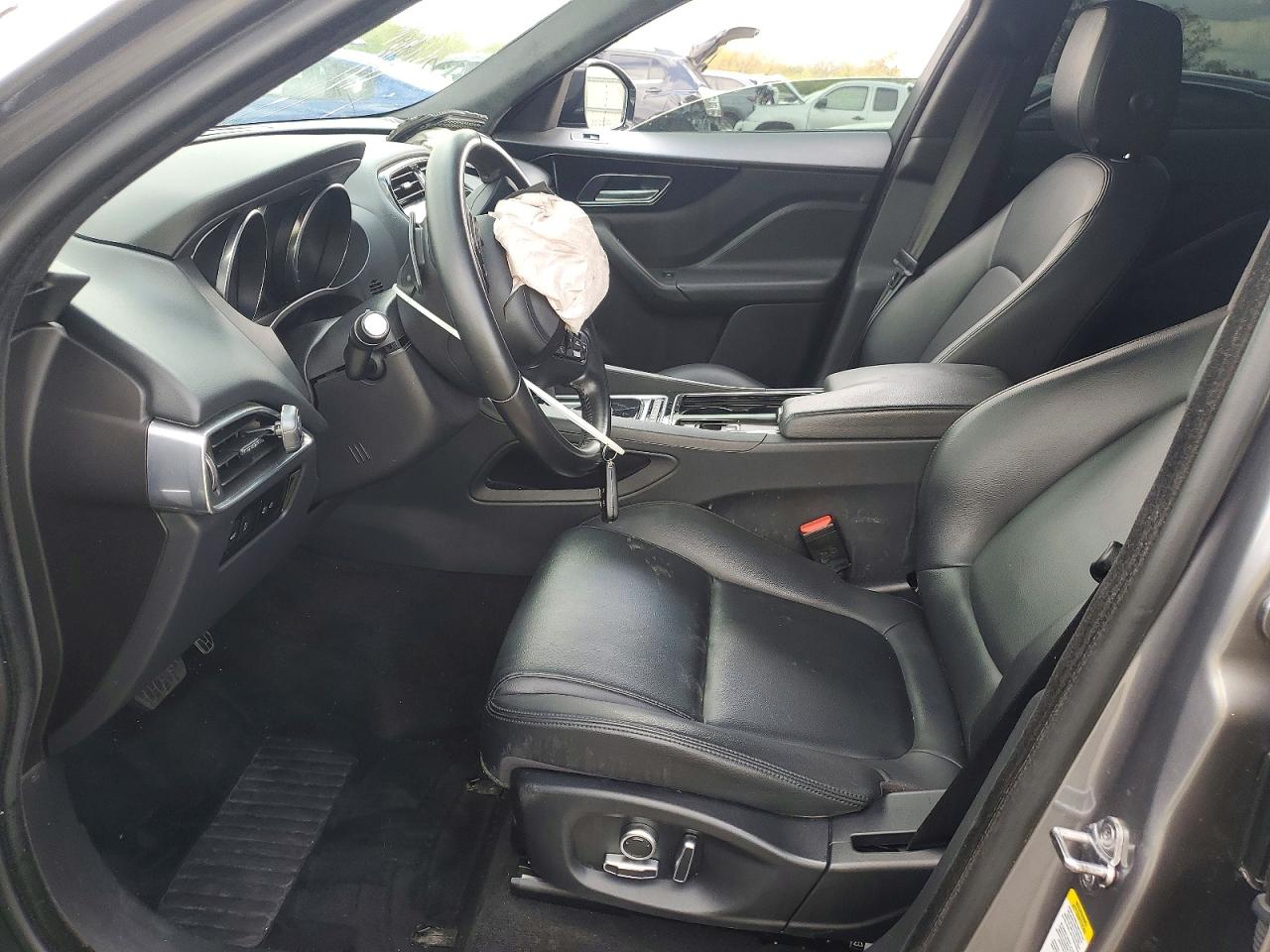 Jaguar F-PACE Premium