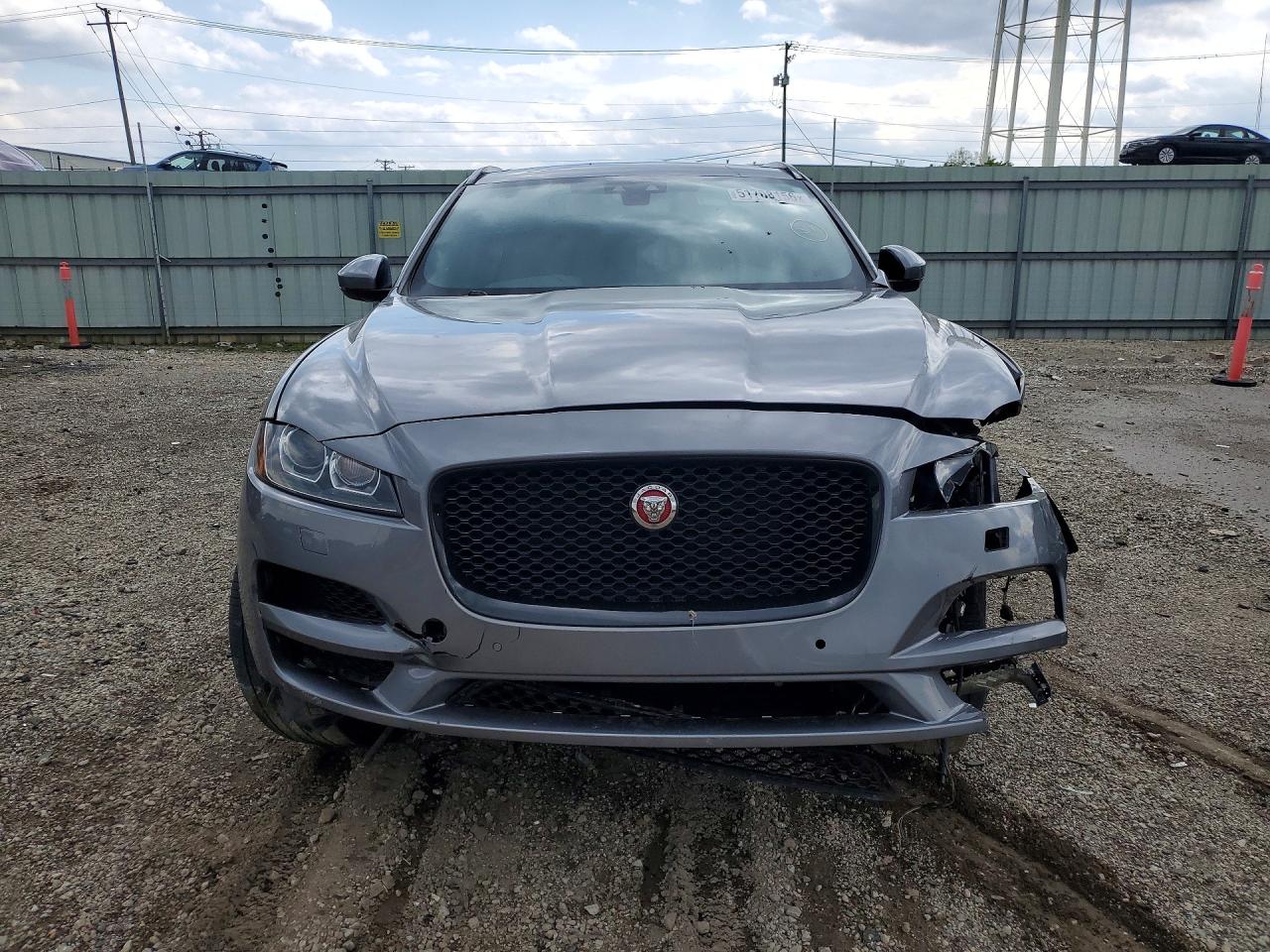Jaguar F-PACE Premium