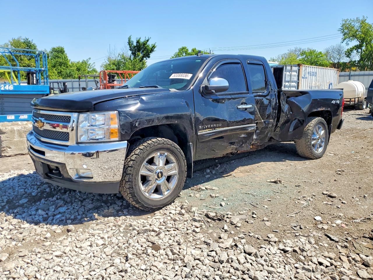 Salvage Chevrolet Silverado Image