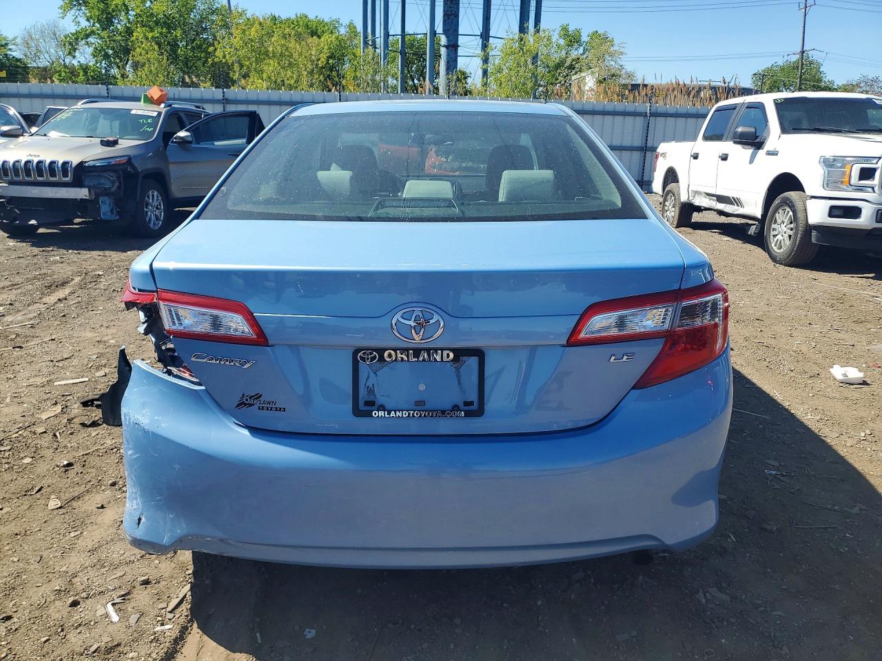 Toyota Camry Le