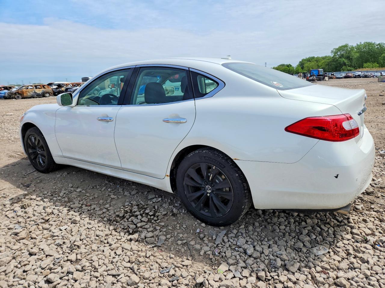 INFINITI M37 X