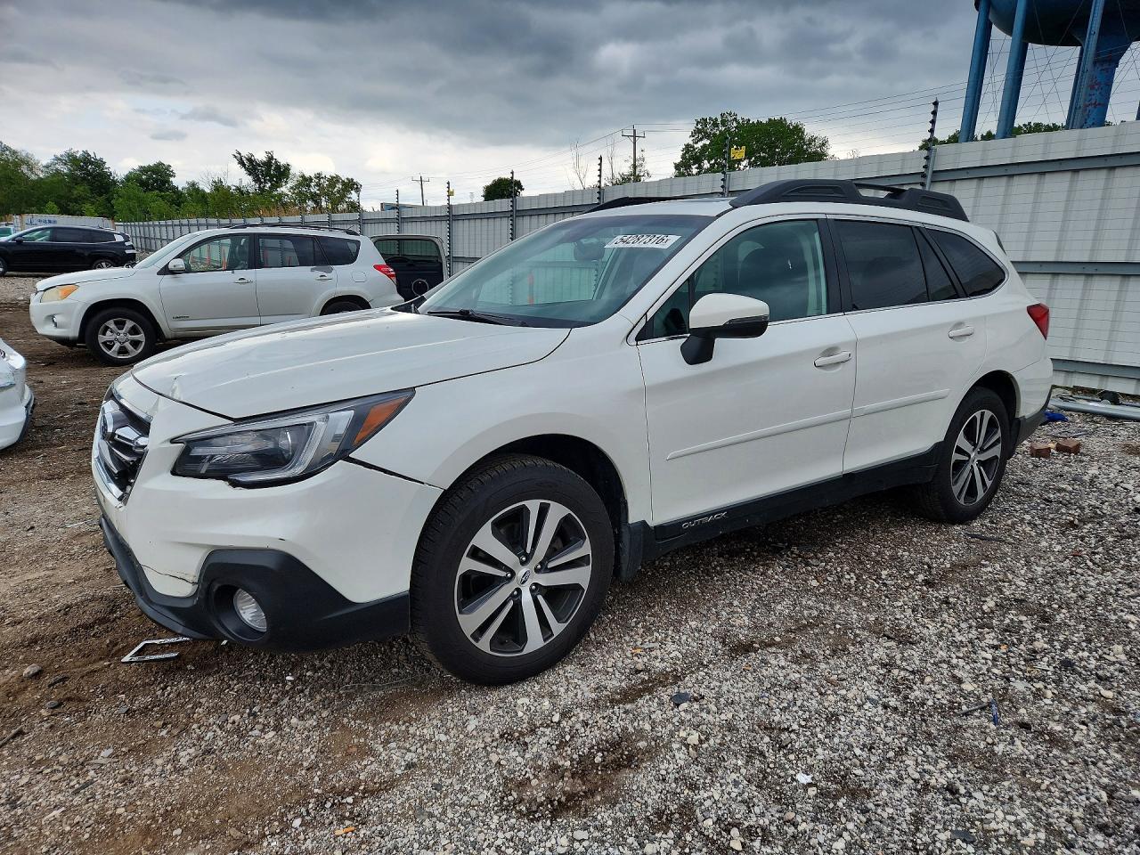 Salvage Subaru Outback Image