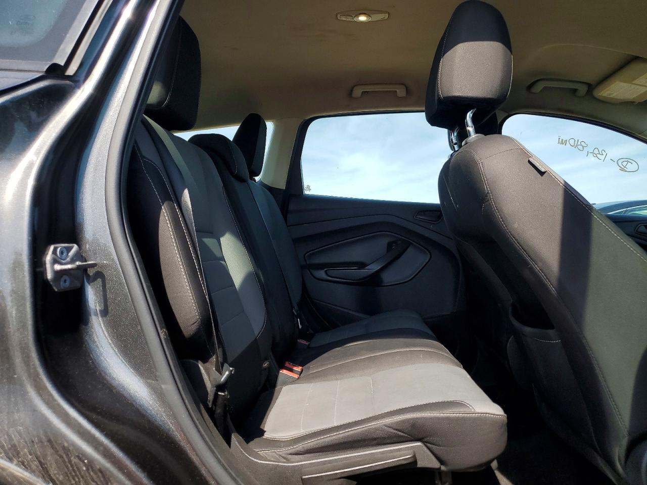 Ford Escape S